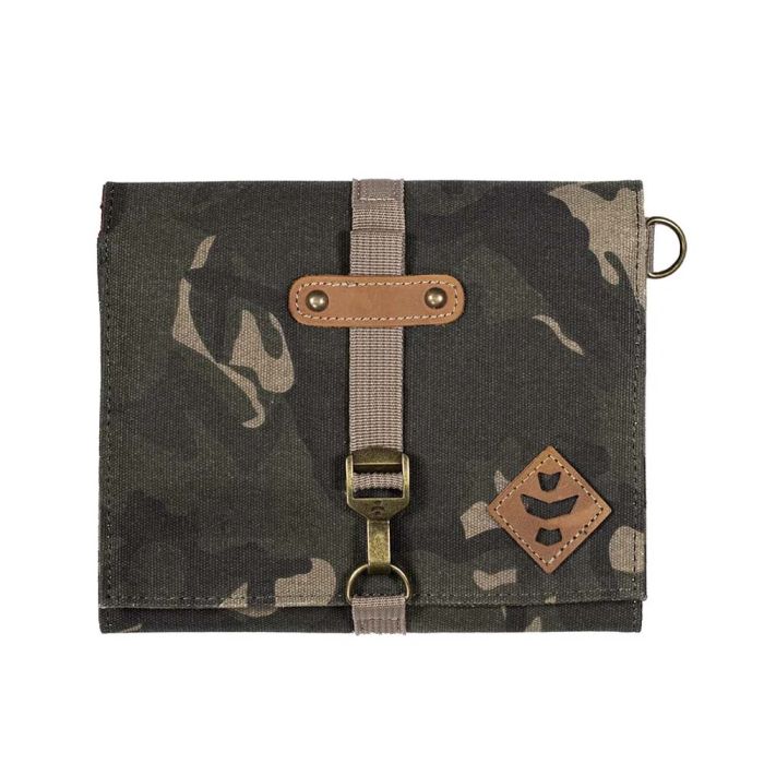 https://www.puresativa.com/media/catalog/product/cache/01875c094413159479237d96ac90128a/r/o/rolling-kit-smell-proof-camo-revelry_2.jpg